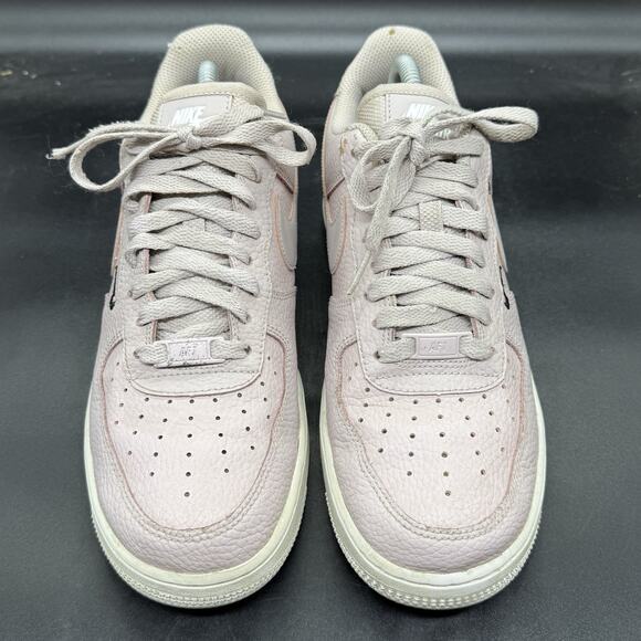 Nike Women's size 9.5 Air Force 1 ‘07 Low Athletic Shoes Violet CT1989-001 - Picture 3 of 7